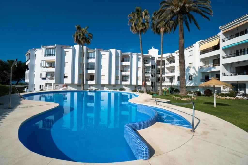 Palmeras 9 Menyber Nerja Eksteriør bilde